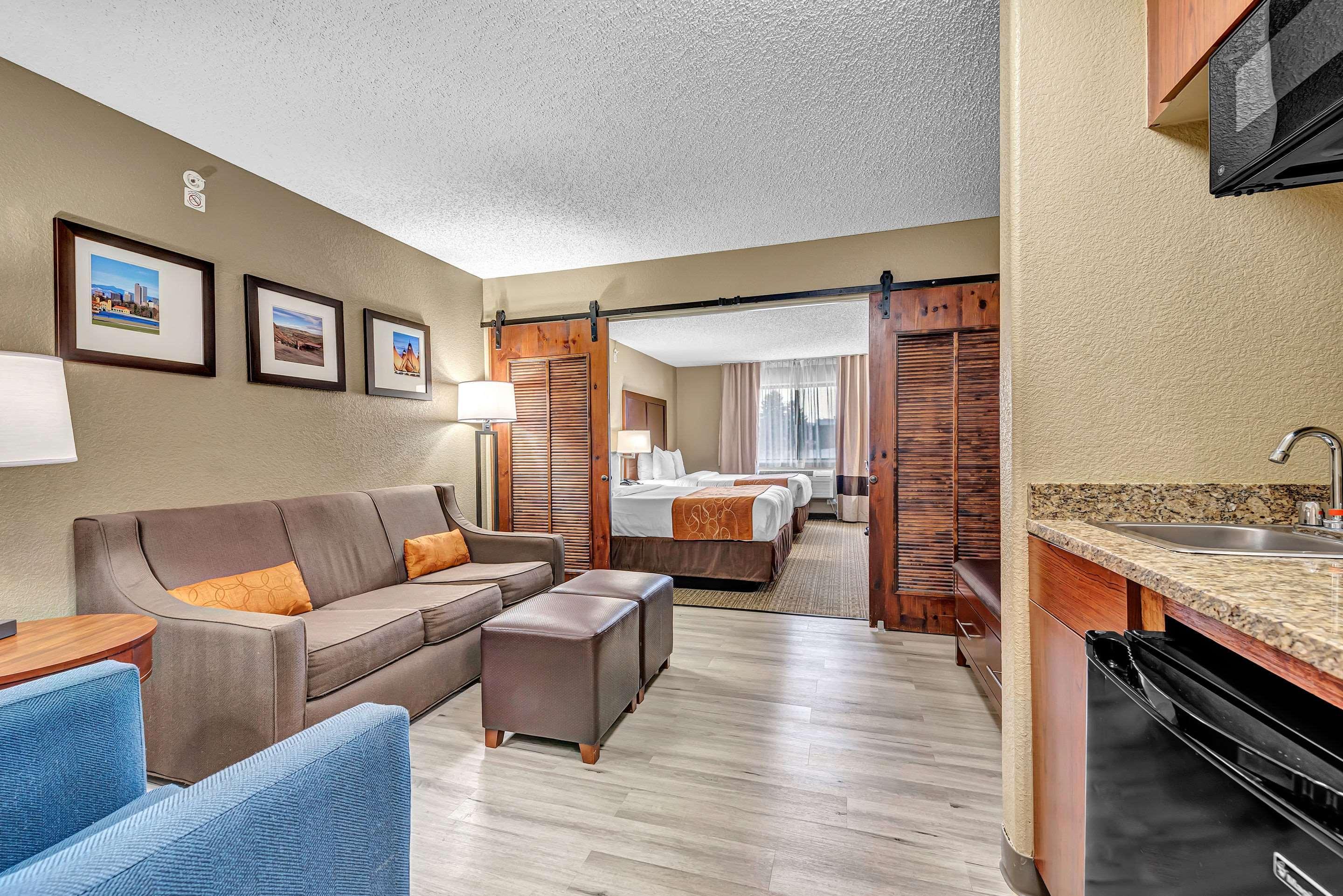 Comfort Suites Lakewood - Denver Extérieur photo